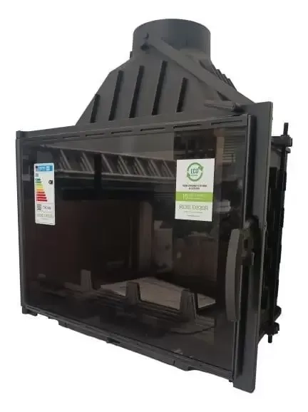 Yüksek tavanlı villa salonunda camlı şömine tipi döküm soba