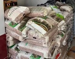 Ankara'da satılan 15 kg'lık A1 En Plus çam peleti torbaları